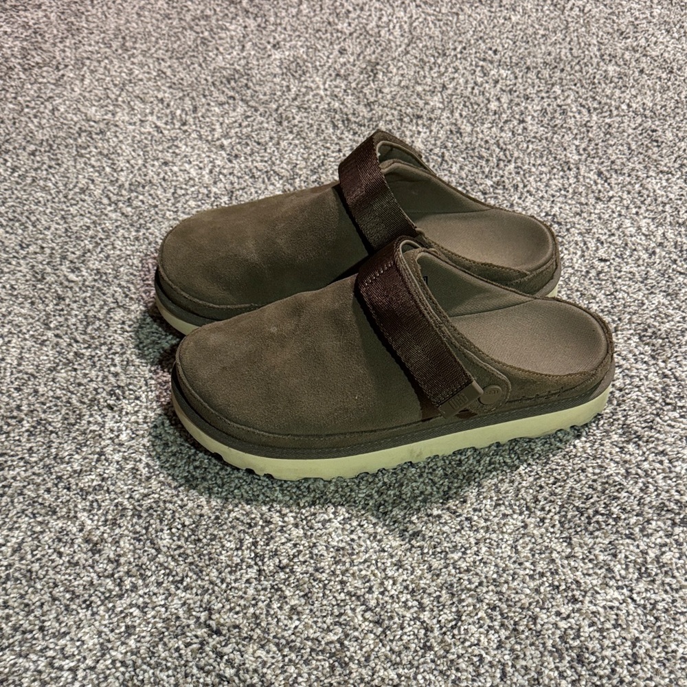 Women's ugg golden star clog